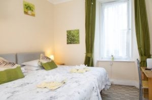 The Firs Bed and Breakfast Plymouth Bedrooms En-suite Twin Room 1st Floor